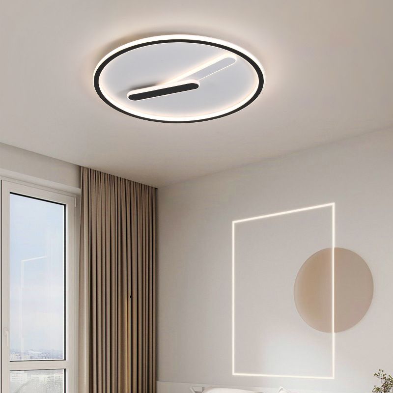 Metal Round Shape Flush Mount Light Modern Style 3 Lights Flush Ceiling Light in Black