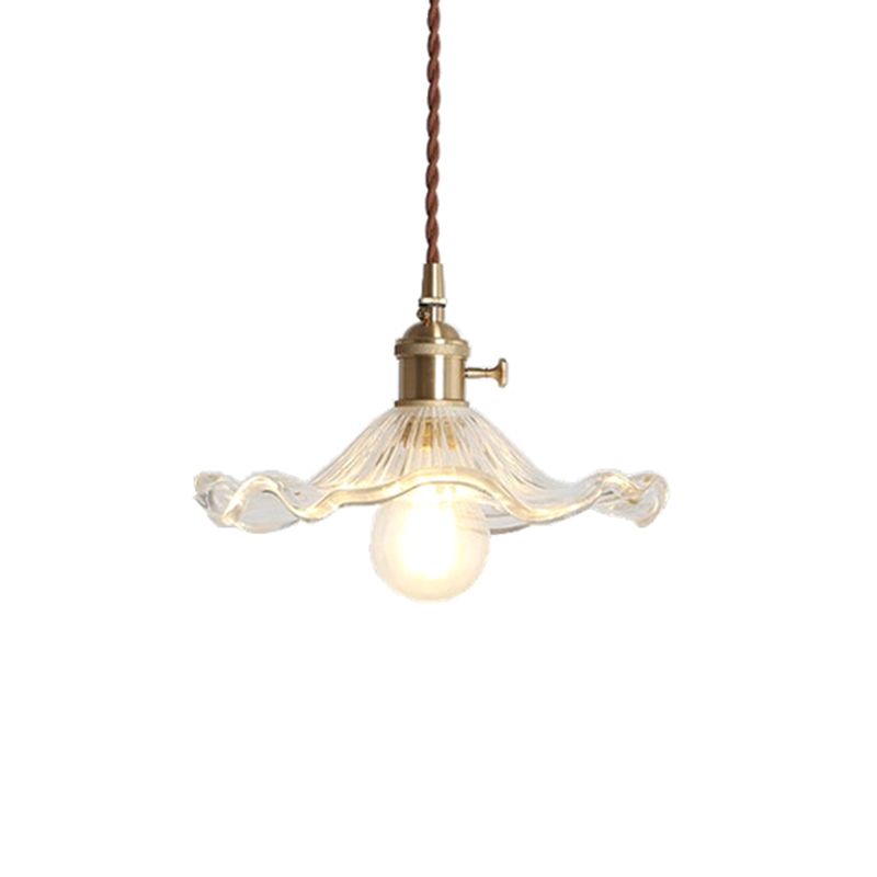 Vintage geschulpte hanglicht met getextureerde glazen schaduw 1 lichte hanglamp in gepolijst messing