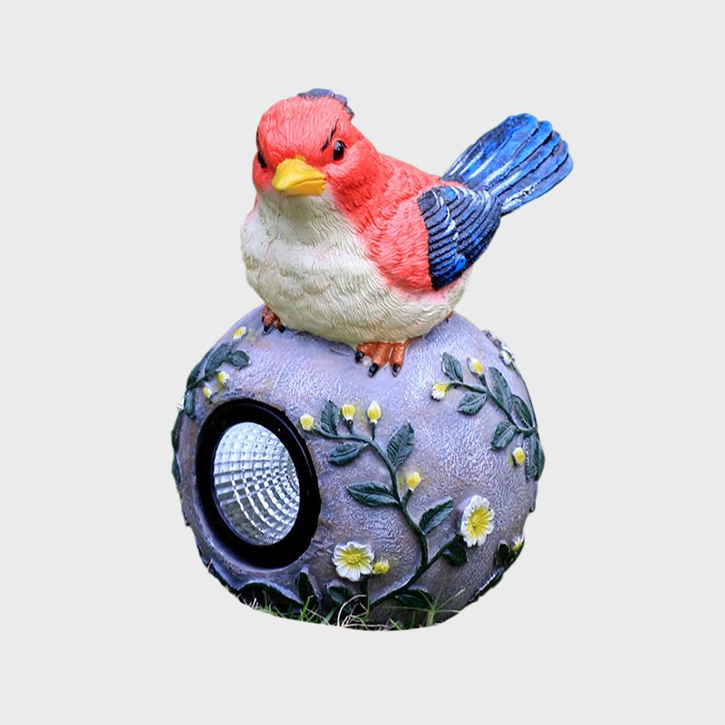 Carved Ball Patio Solar-Power Night Lamp Resin Modern LED Ground Spotlight with Blue/Red Bird Decoration