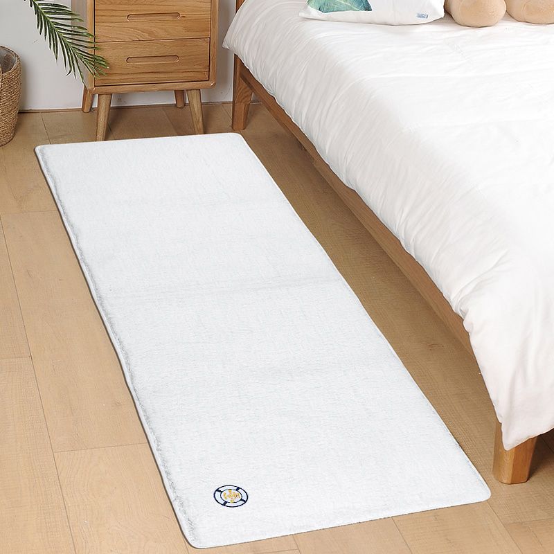 Tapis de salon bleu Couleur de couleur solide Polyester Area Tapis Anti-Slip Tapis de soins faciles à glisser pour chambre à coucher