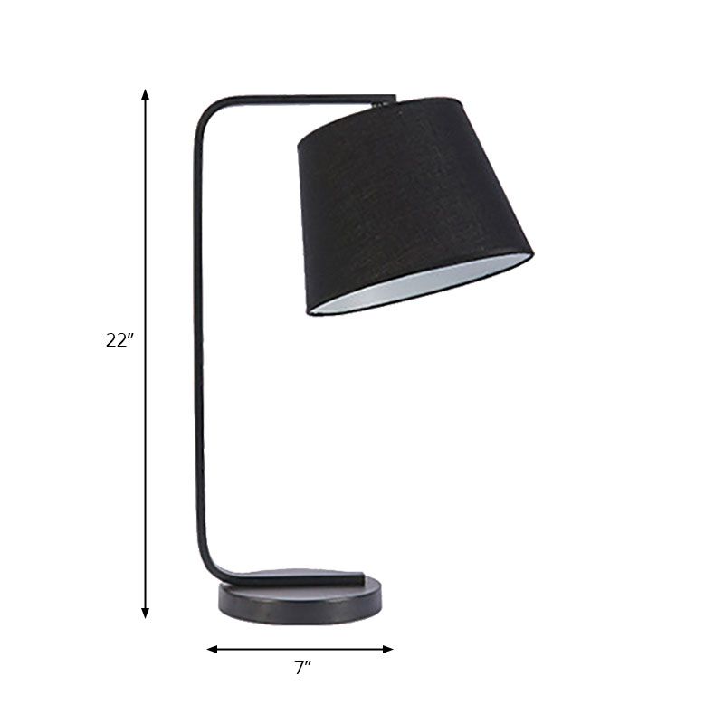 Tissu Livre effilé Livre Light Lampe de bureau LED contemporaine en blanc / noir avec base en métal