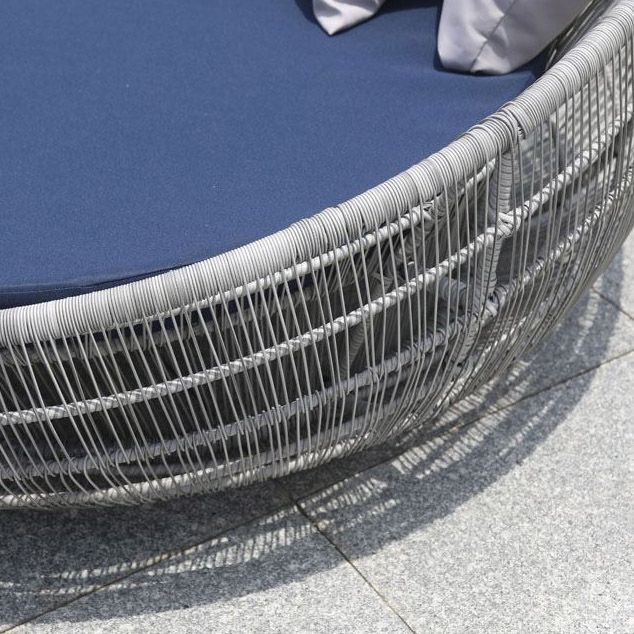 Round Metal Frame Patio Sofa Modern Outdoor Patio Sofa with Cushion