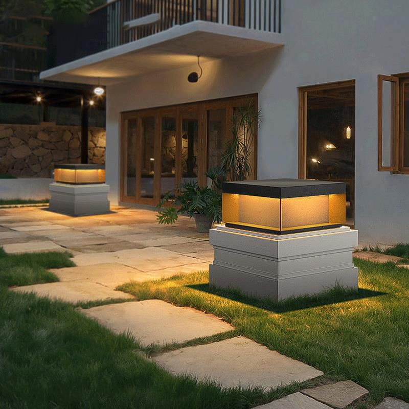 Modern Simple Outdoor Light Geometry Shape Solar Energy Pillar Lamp for Doorway