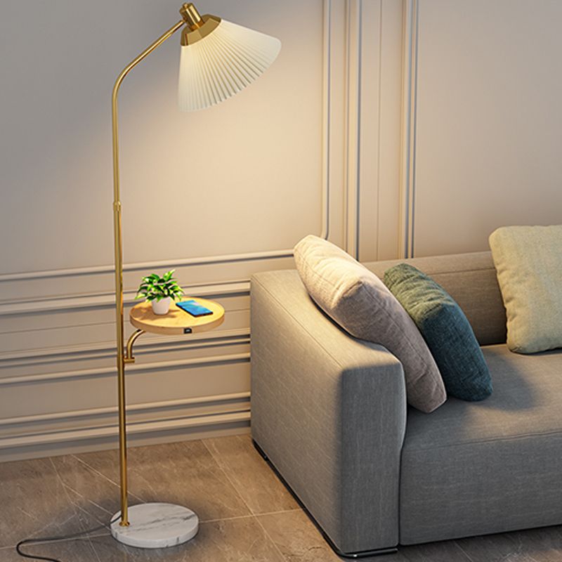 Nordic Style Metal Floor Lamp Cloth Shade Bulb Floor Light with Tea Table for Bedroom