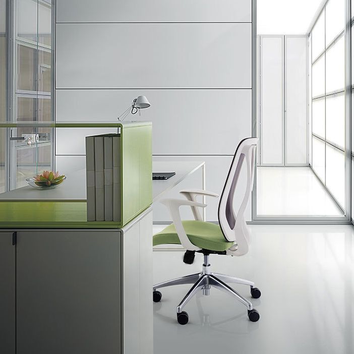 Modern Desk Chair Mesh Computer Chair Conference Chair with Wheels