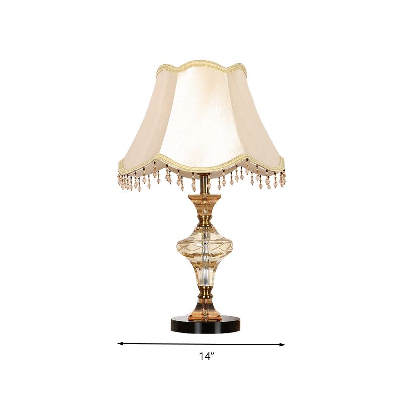 Bell Fabric Bell Tabinet Lodge Lodge 1 Light Night Light Night en beige avec drapage en cristal