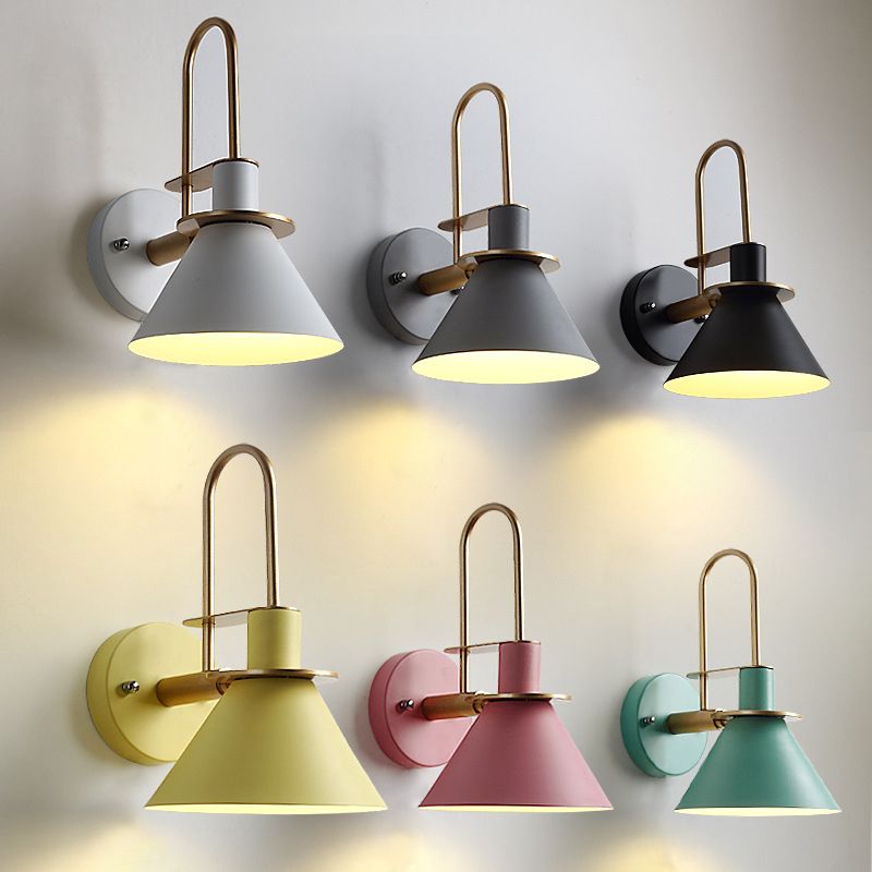 Contemporary Colorful Vanity Light Creative Wall Light Sconce for Washroom