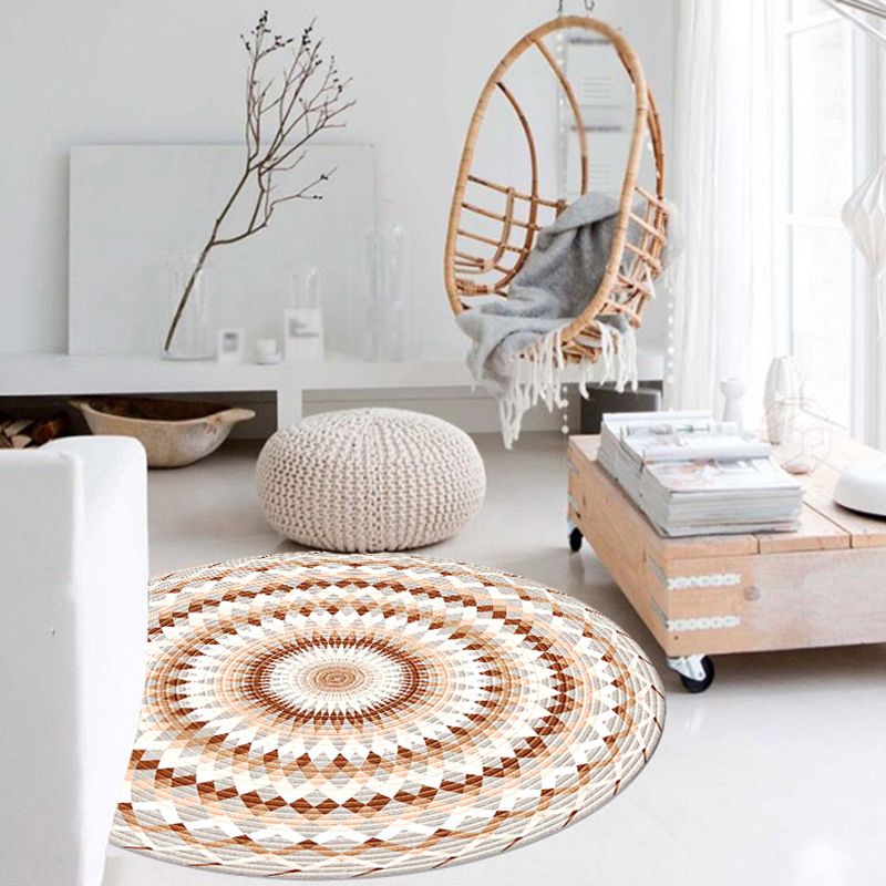 Round Ethnic Pattern Rug Polyester Antique Indoor Carpet Stain Resistant Area Rug for Living Room