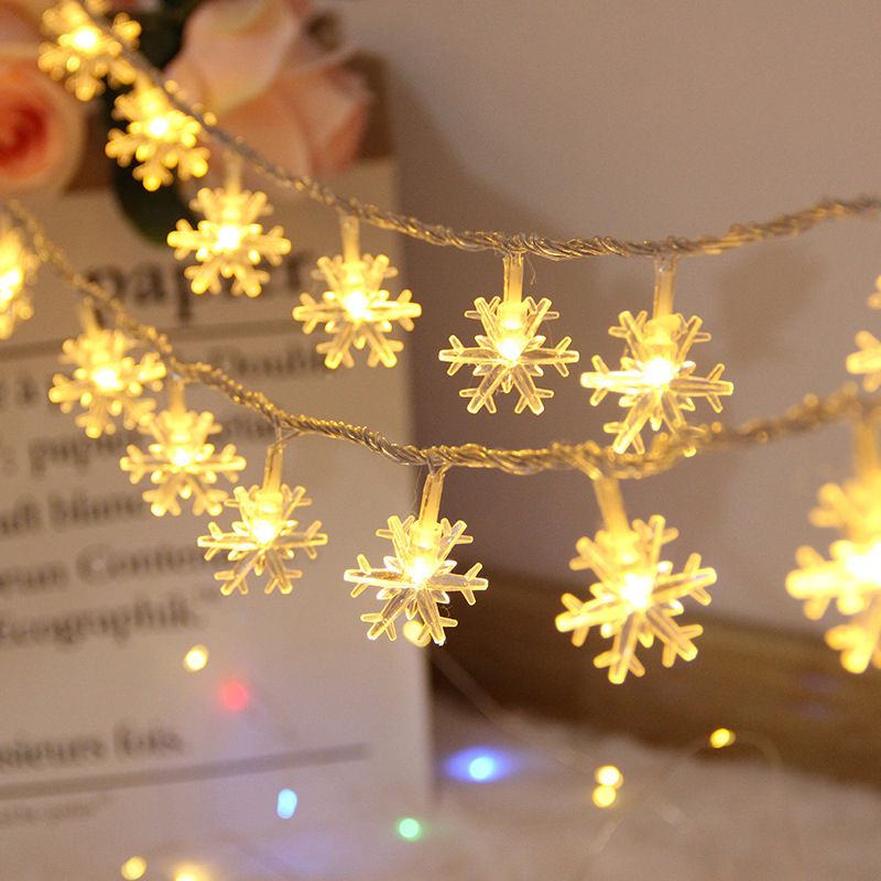 Modern Artistic LED String Lights Plastic Snowflake Decorative Lights for Exterior Spaces