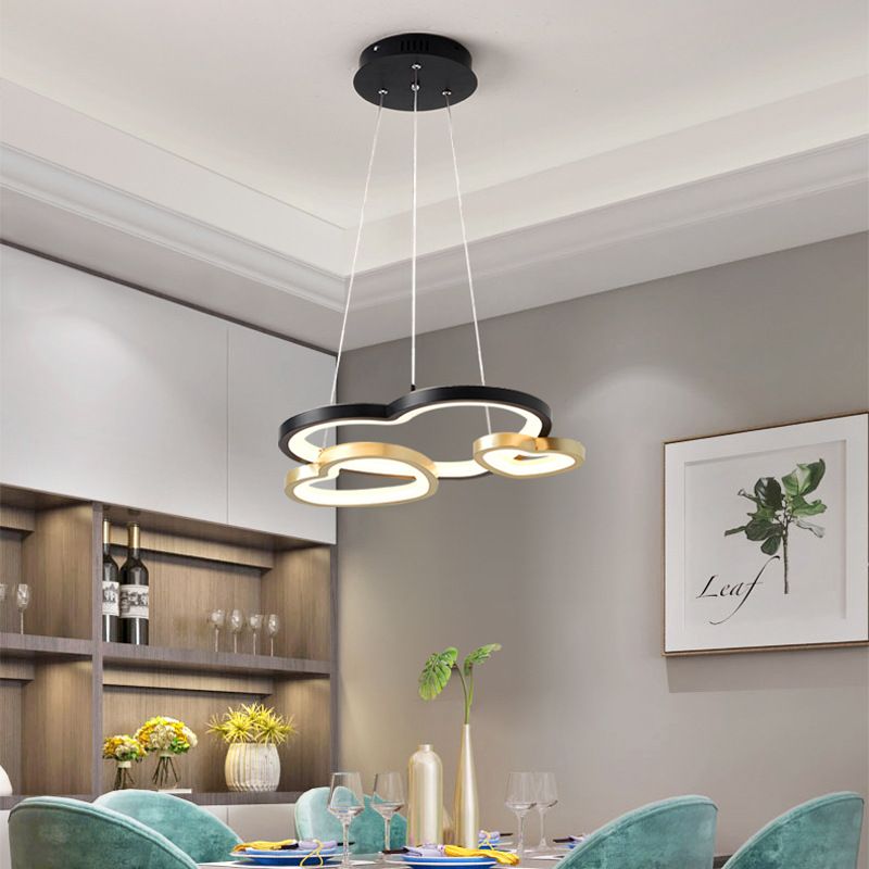 Acrylic Heart-Shaped Chandelier Pendant Light Modern 3-Head LED Hanging Lamp in Black and Gold