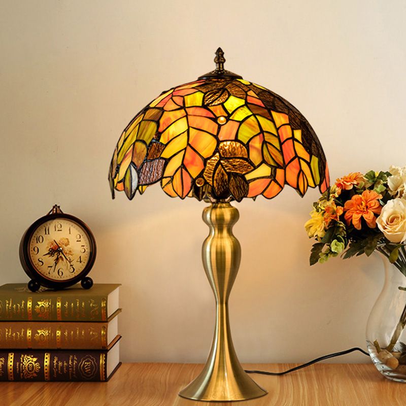 1-Light Leaf Patterned Night Lamp Baroque Gold Finish Hand Cut Glass Table Lighting with Dome Shade