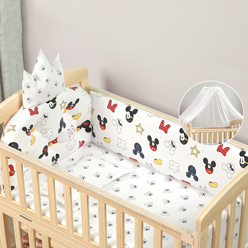 Solid Wood Baby Crib Modern Nursery Bed with Adjustable Height