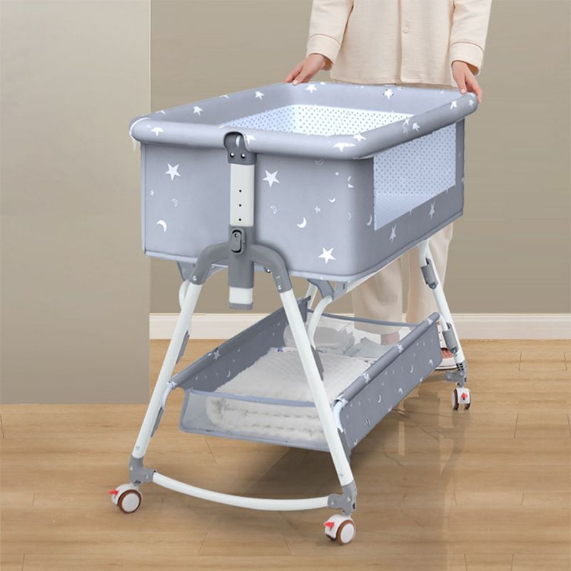 Gliding Square Crib Cradle Metal Cradle with 4 Wheels and Storage Shelf