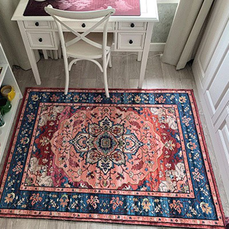 Red Tone Floral Print Rug Polyester Carpet Antique Anti-Slip Backing Indoor Rug for Living Room