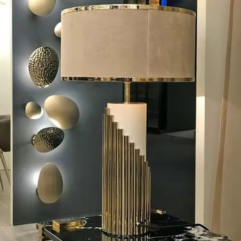 1 Head Living Room Desk Light Modern Gold Table Lamp with Cylindrical Fabric Shade