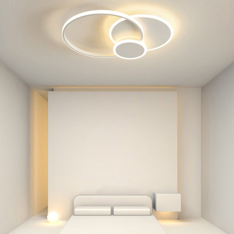 Contemporary 3 - Light Flush Mount Iron LED Circle Ceiling Flush in White