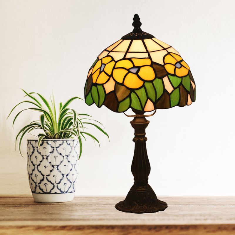 Cut Glass Red/Yellow Night Table Lighting 1 Head Mediterranean Nightstand Lamp with Floral Pattern