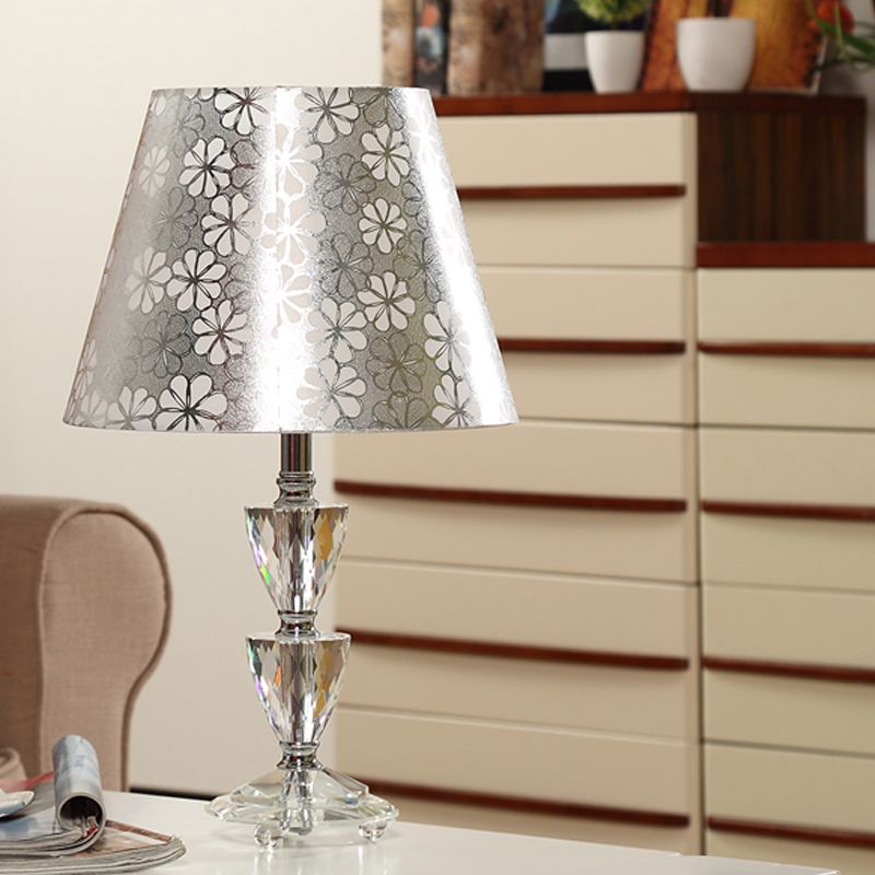 Clear Crystal Globe/Triangle-Like Desk Light Modern 1 Bulb Nightstand Lamp in White/Silver with Conical Shade