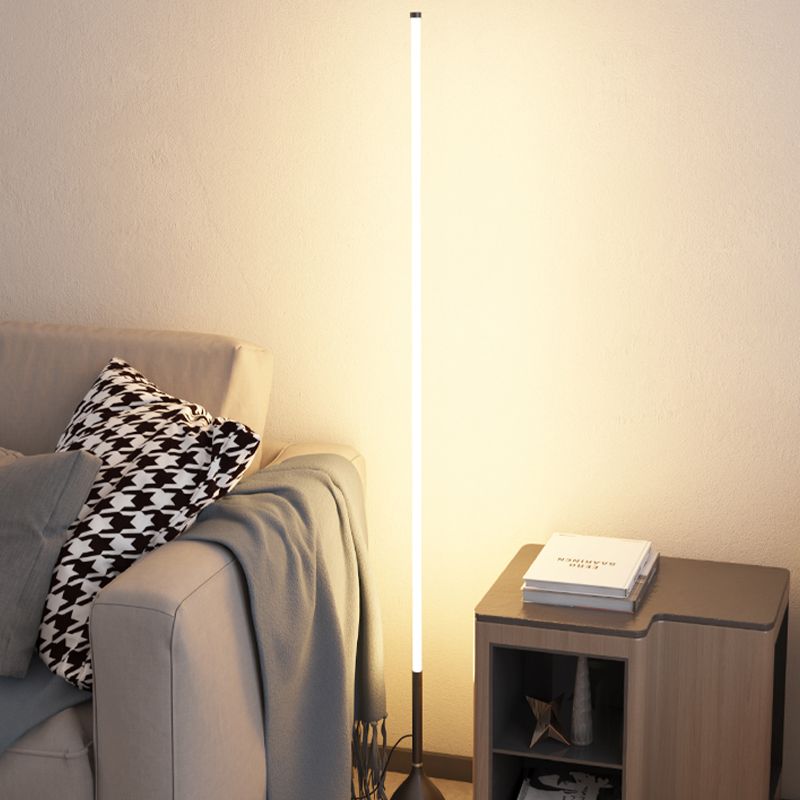 Lampada da pavimento a forma lineare in stile moderno in metallo lampada da pavimento singolo