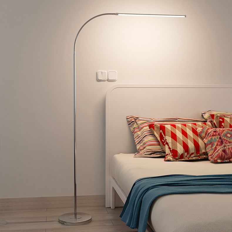 1 Light Linear-Shaped Floor Lamps Modernism Metal Standard Lamps in Silver