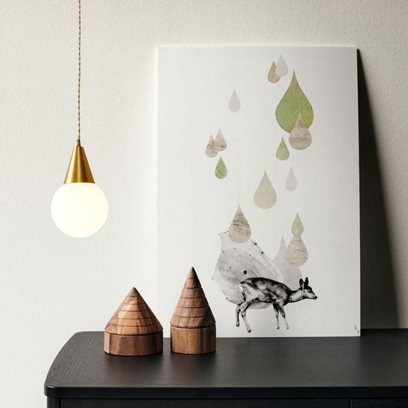 Luce appesa a forma di acqua in ottone Minimalista Minimalista Bianco Bianco Bentro Ciondolo