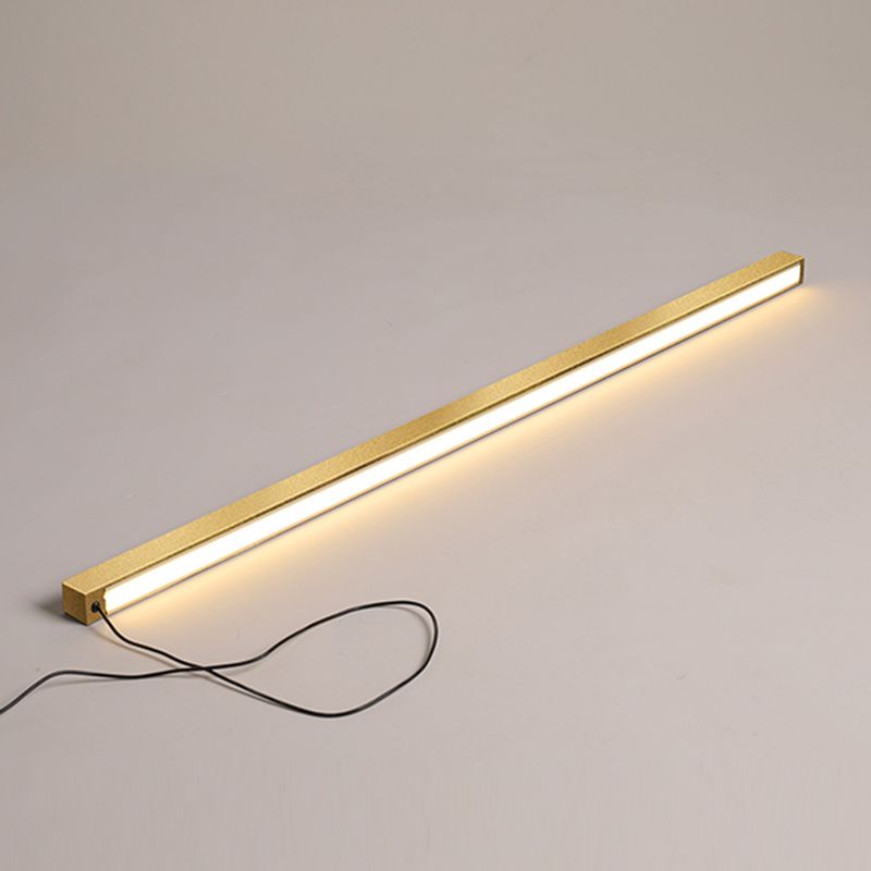 Aluminum Bar Shaped Floor Light Minimalist Living Room LED Floor Lamp against Wall