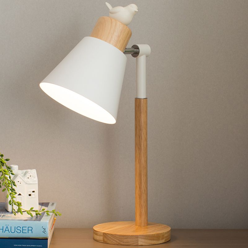 Rotatable Wood Desk Light with Animal Deco Living Room 1 Light Nordic Style Table Lamp in Beige