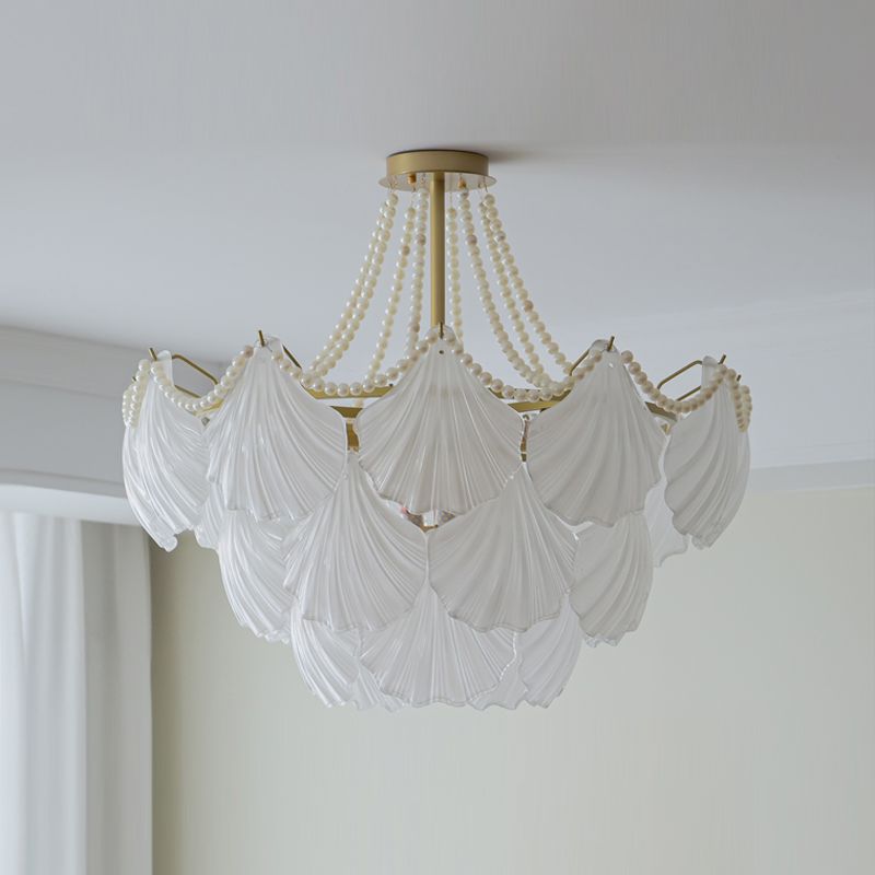 Nordique Shell Shape Chandelier Verre Multi Light Hanging Light en blanc pour chambre à coucher