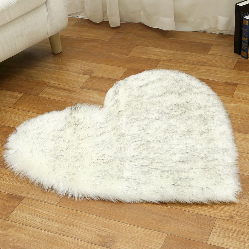 Loving Heart Shaped Plain Rug Multi-Color Comfort Rug Synthetic Wool Stain Resistant Non-Slip Pet Friendly Carpet for Girls Room