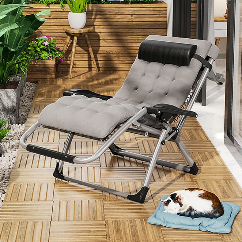 Contemporary Indoor Ergonimic Recliner in Solid Color Metal Base