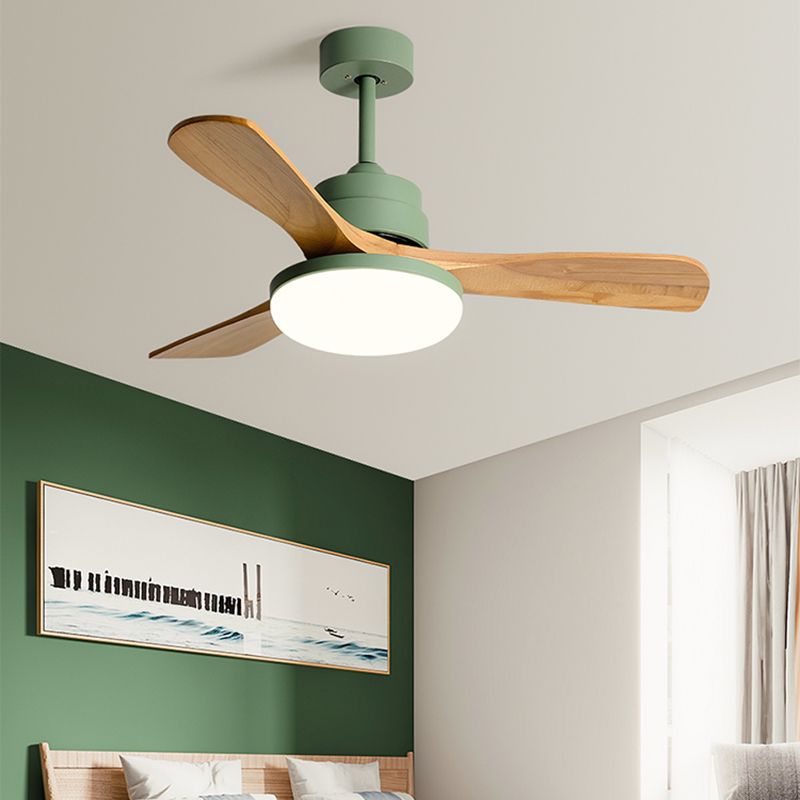 Nordic Style LED Ceiling Fan 3-Blade Fan Lighting with Wood for Dining Room