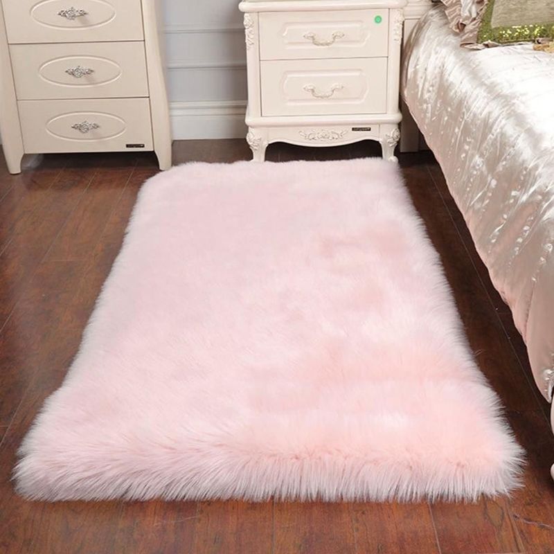 Tapis multicolore de chambre