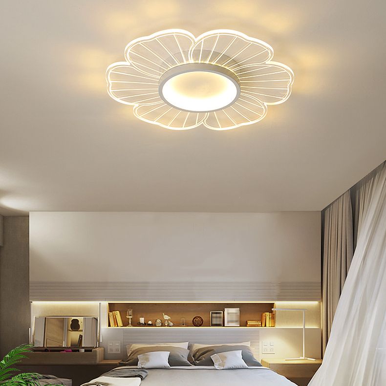 Metal LED Flush Mount Flower Shape in Clear Minimalist Ceiling Flush