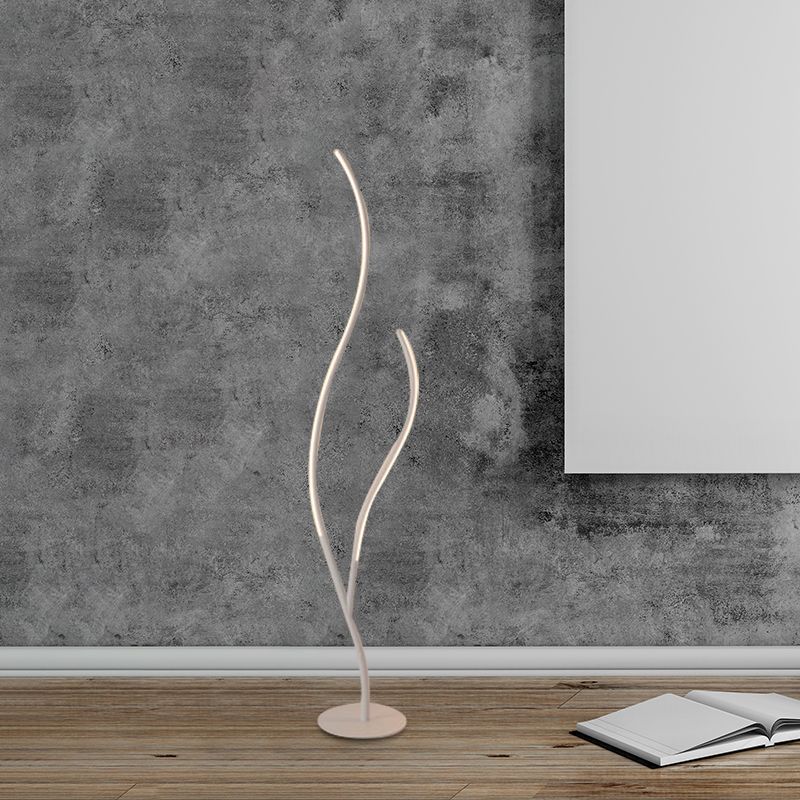 Metallic Branch-Like Floor Reading Light Simplicity Black/White LED Standing Lamp for Study Room