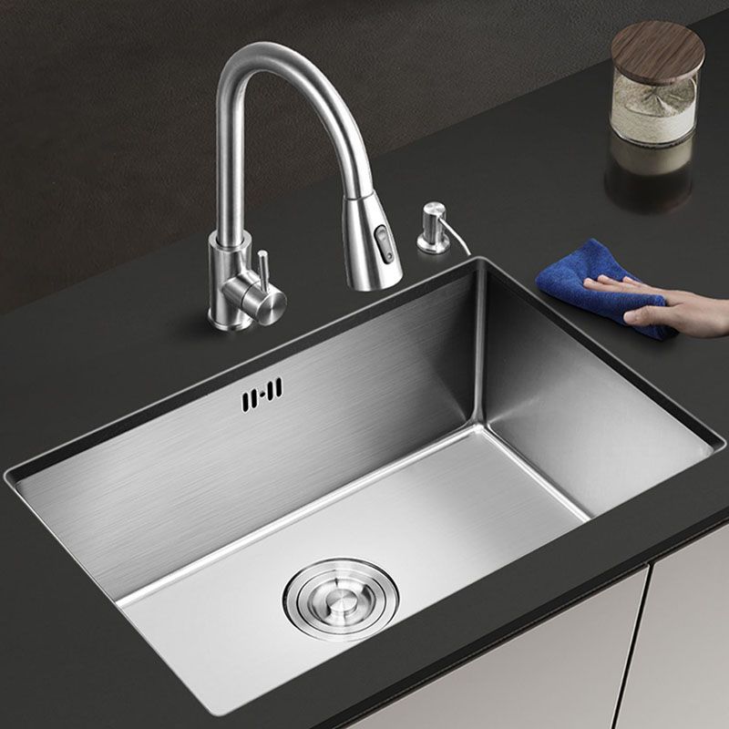 Modern Style Kitchen Sink Stainless Steel Undermount Kitchen Sink with Faucet