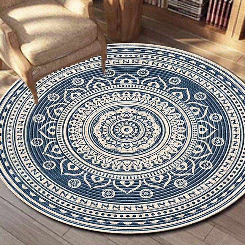 Round Ethnic Pattern Rug Polyester Antique Indoor Carpet Stain Resistant Area Rug for Living Room