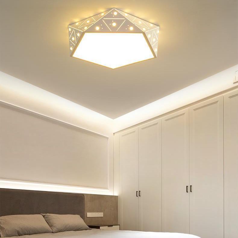 Modern Ceiling Lighting Geometric LED Flush Mount Fixture in White for Living Room