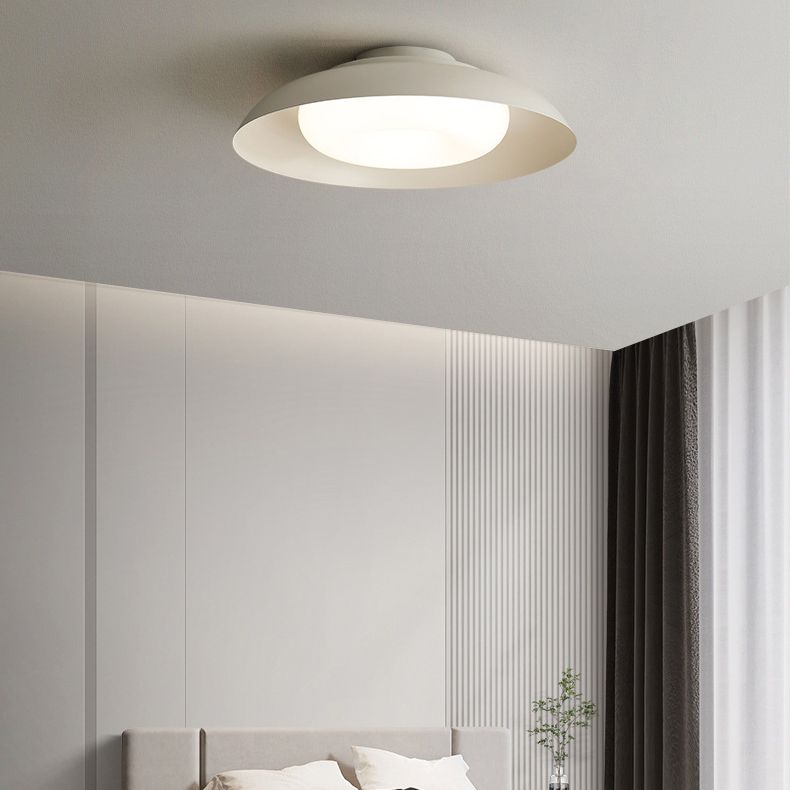 Modern Metal Flush Mount Circle Shape Ceiling Light with Plastic Shade for Living Room