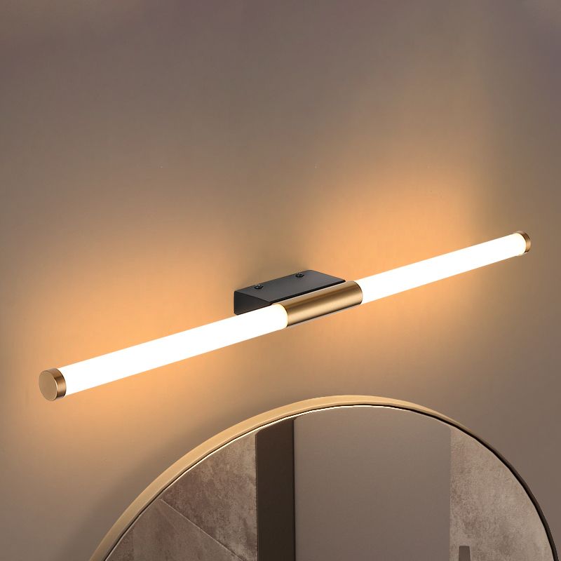 Lámpara de pared recta de metal de estilo moderno de espejo led dorado para el baño