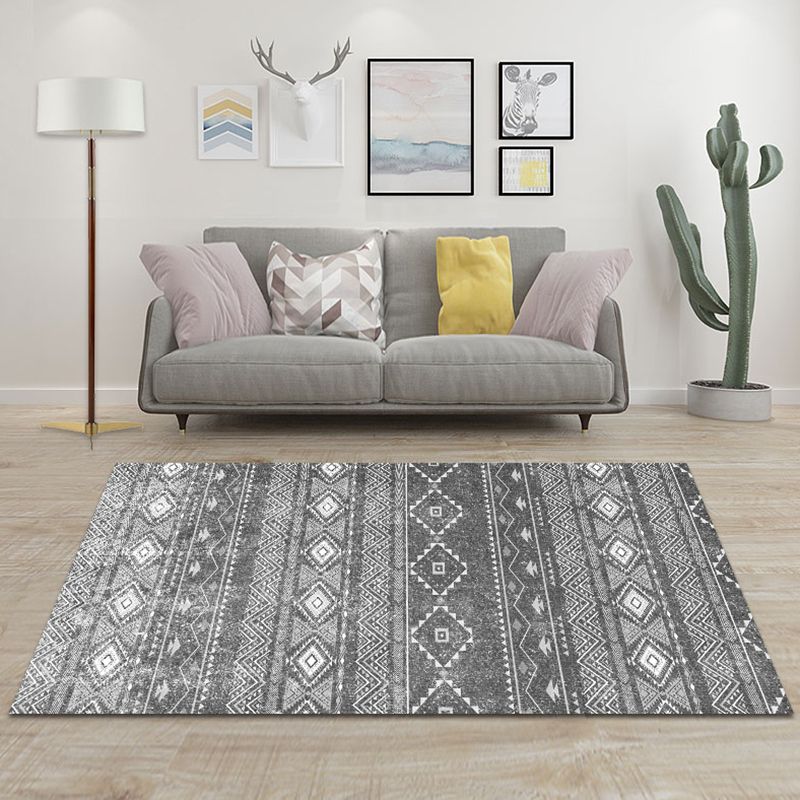 White Tone Boho-Chic Indoor Rug Polyester Tribal Pattern Carpet Easy Care Rug for Home Decoration