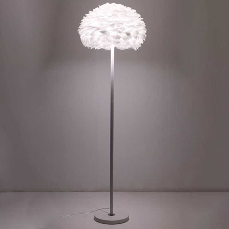 Round Floor Standing Lamp Modern Style Floor Light with Feather Shade