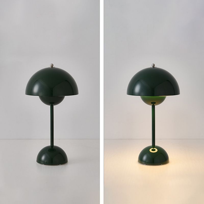 Moderner Stil Dome Night Tischlampe Metal Ein leichter Nachttischlampe