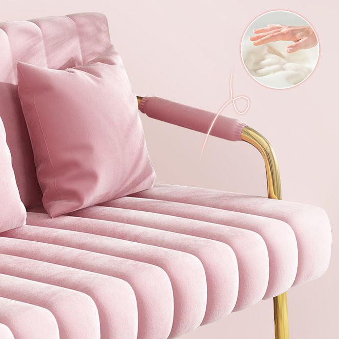 Canapé glamour contemporain avec oreiller cousu en dos et jambes dorées pour l'appartement
