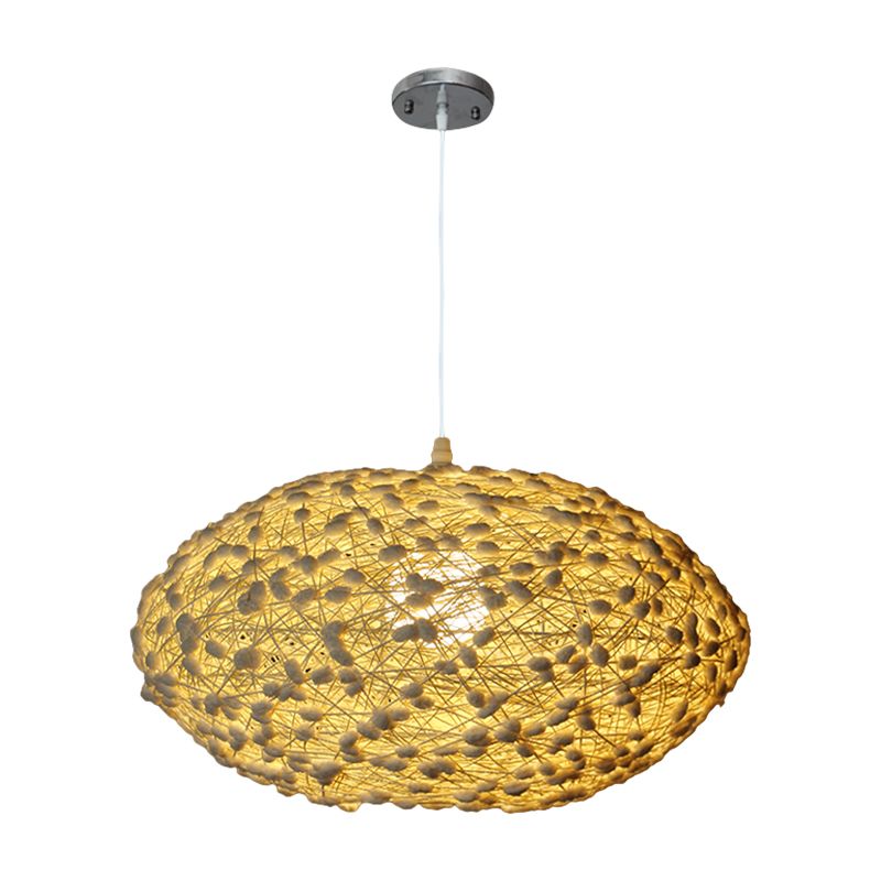 Illuminazione asiatica a 1-bulba appeso beige ovale con soffitto a sospensione con tonalità rattan per camera da letto