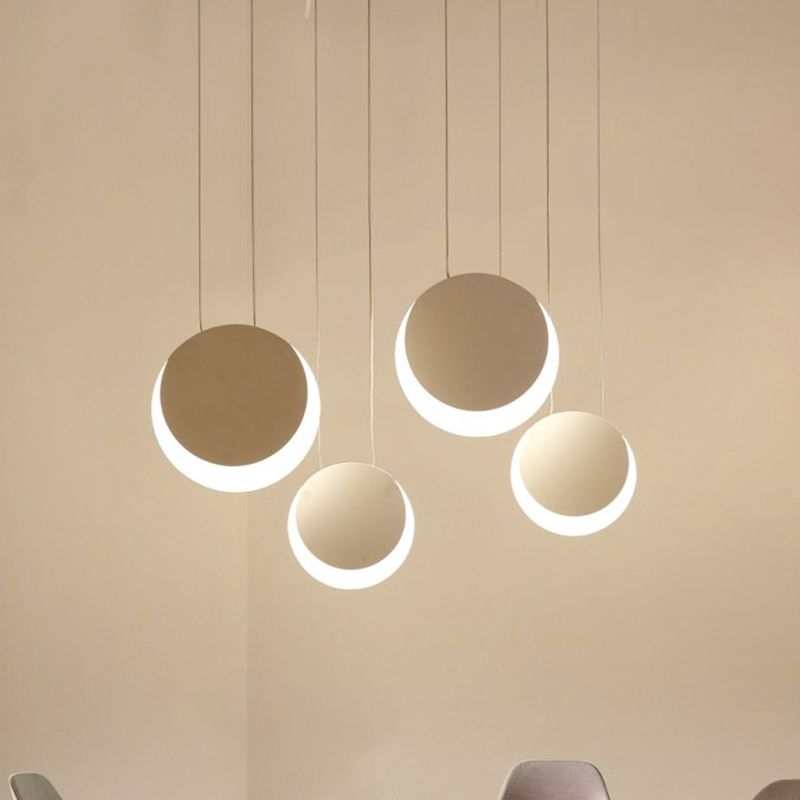 Apice multipla a forma di luna Metal Nordic Metal 3/4/5 Luci Cluster Bianco Luce a sospensione in luce calda/bianca