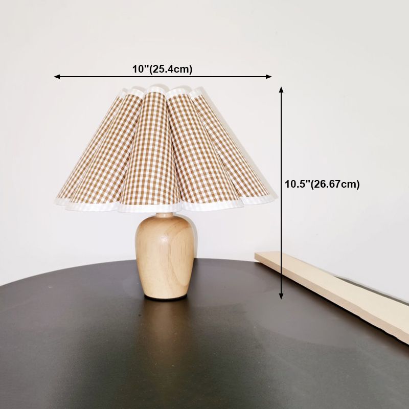 Contemporary Style Desk Lighting Fixture Creative Fabric Desk Lamp for Bedroom