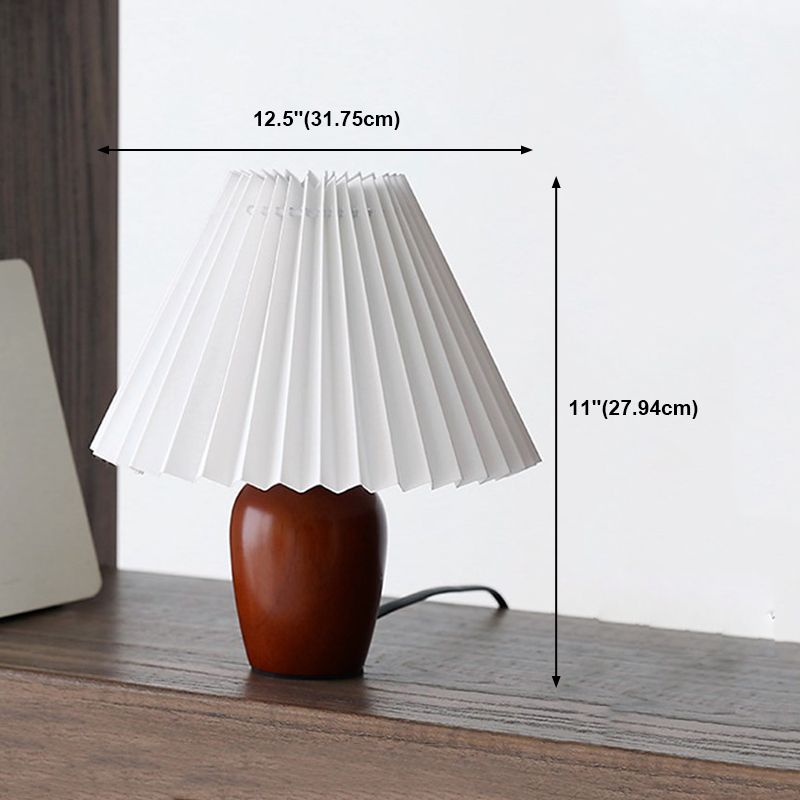 Contemporary Style Desk Lighting Fixture Creative Fabric Desk Lamp for Bedroom