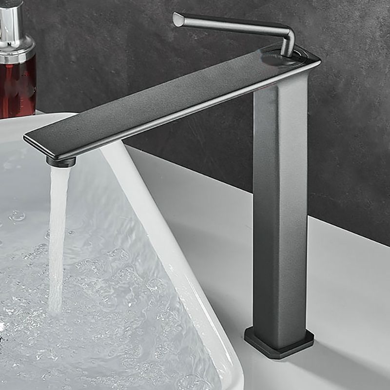 Modern Basin Lavatory Faucet Single Handle Low Arc Bathroom Faucet