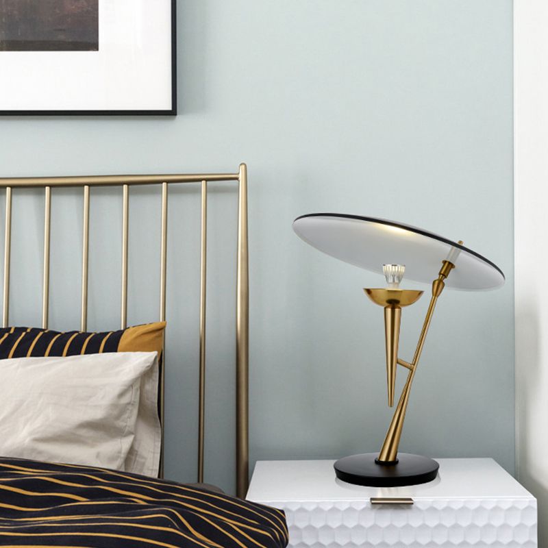 Metal Saucer Task Lighting Contemporary 1 Bulb Night Table Lamp in Black and Gold