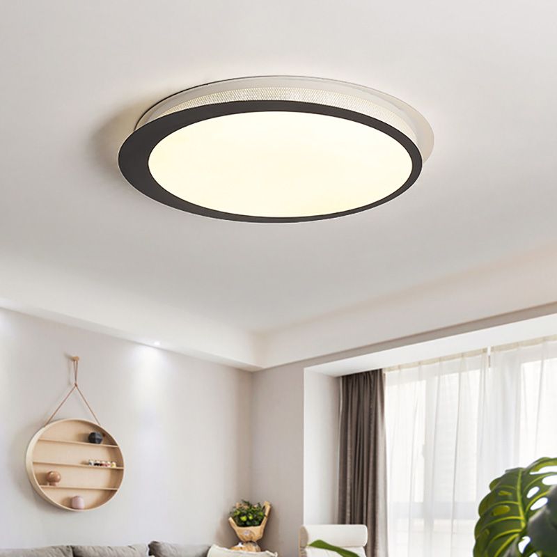 Circle Flush Light Fixture Contemporary Metal LED Ceiling Mount Lamp with Acrylic Diffuser in White/Warm Light